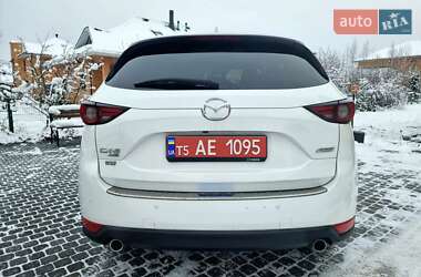 Внедорожник / Кроссовер Mazda CX-5 2018 в 