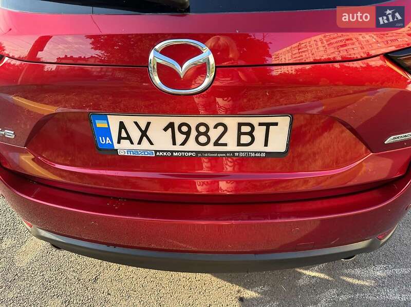 Позашляховик / Кросовер Mazda CX-5 2017 в 
