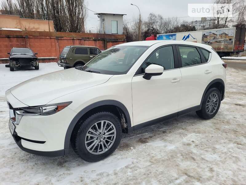 Внедорожник / Кроссовер Mazda CX-5 2017 в Киеве фото 3 Внедорожник / Кроссовер Mazda CX-5 2017 в Киеве