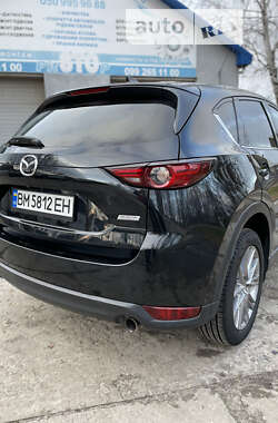 Позашляховик / Кросовер Mazda CX-5 2018 в 
