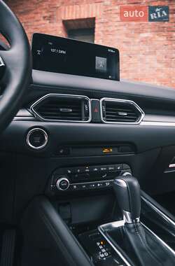 Внедорожник / Кроссовер Mazda CX-5 2023 в 