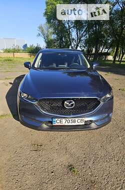 Позашляховик / Кросовер Mazda CX-5 2017 в Чернівцях