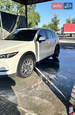 Внедорожник / Кроссовер Mazda CX-5 2018 в 