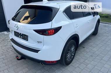 Внедорожник / Кроссовер Mazda CX-5 2017 в 