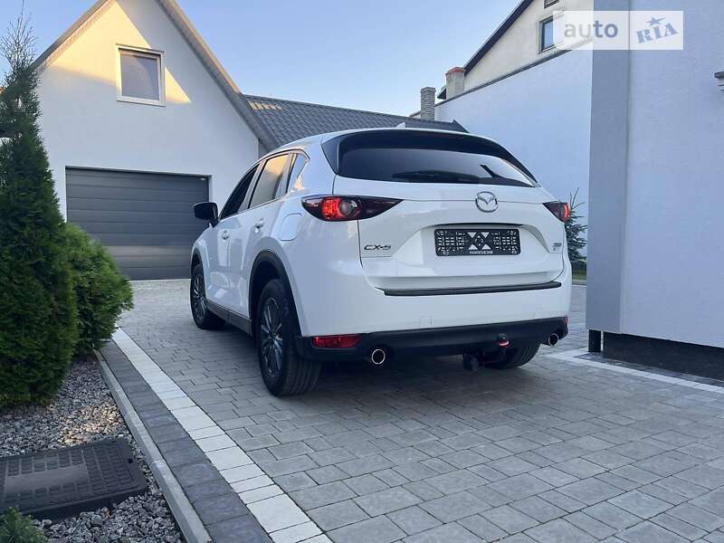 Внедорожник / Кроссовер Mazda CX-5 2017 в Дрогобыче