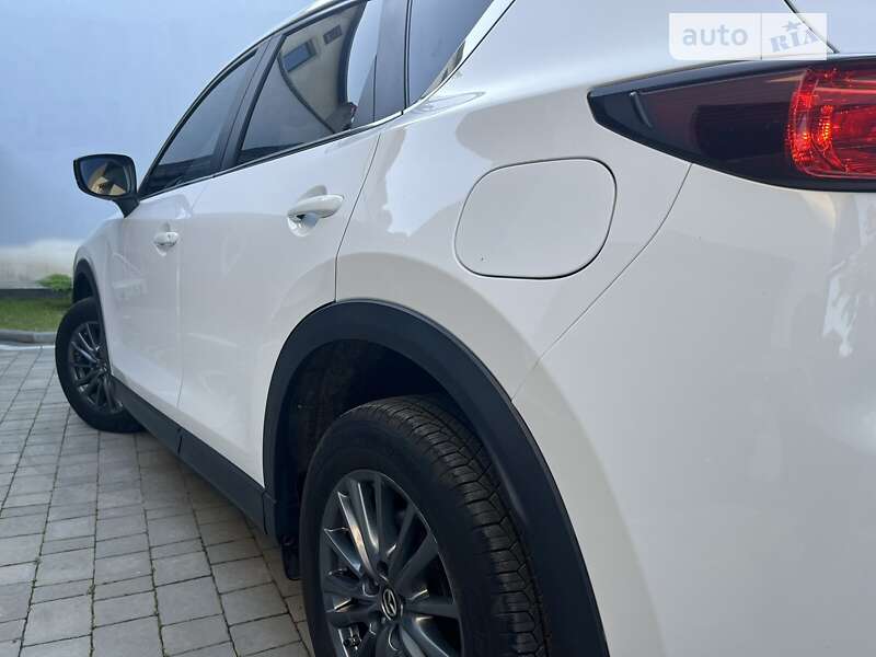 Внедорожник / Кроссовер Mazda CX-5 2017 в Дрогобыче