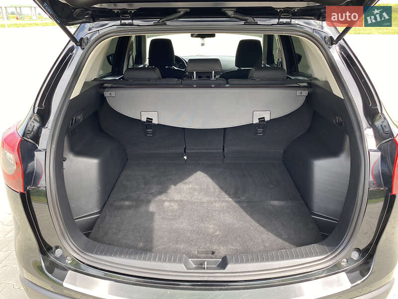 Позашляховик / Кросовер Mazda CX-5 2015 в Голованівську