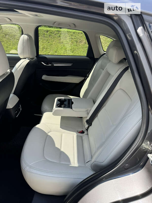 Внедорожник / Кроссовер Mazda CX-5 2019 в Киеве