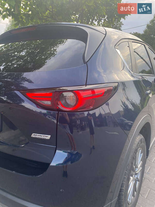 Позашляховик / Кросовер Mazda CX-5 2017 в Чернівцях