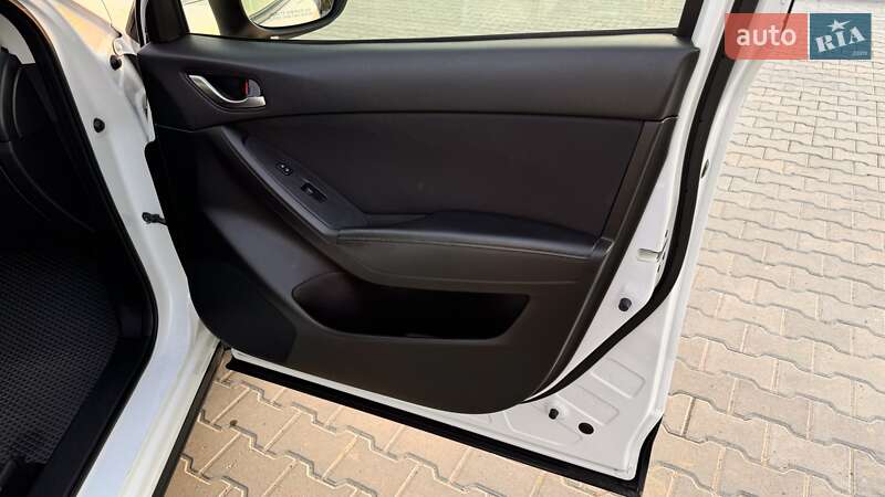 Позашляховик / Кросовер Mazda CX-5 2016 в Львові