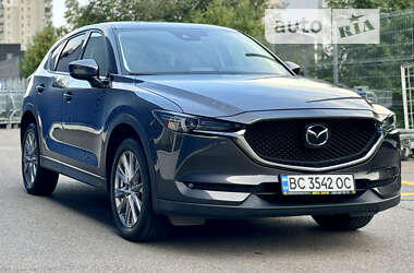 Позашляховик / Кросовер Mazda CX-5 2017 в Львові