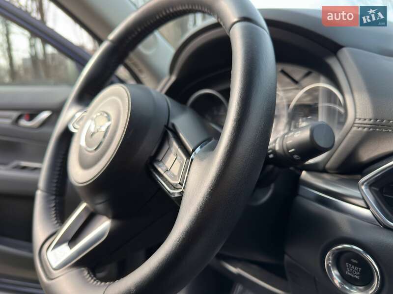 Позашляховик / Кросовер Mazda CX-5 2017 в Лубнах