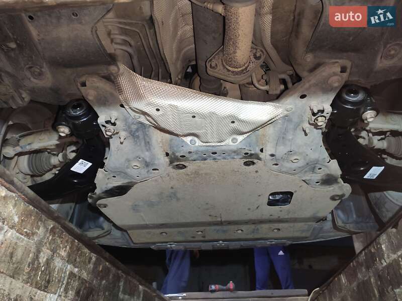 Внедорожник / Кроссовер Mazda CX-5 2015 в Чугуеве