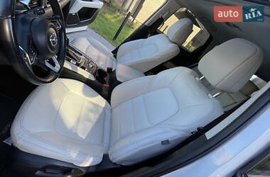 Позашляховик / Кросовер Mazda CX-5 2017 в 