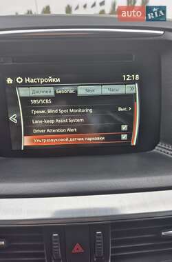 Позашляховик / Кросовер Mazda CX-5 2015 в 