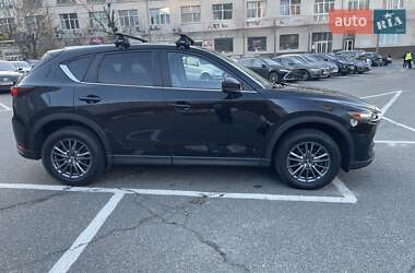 Внедорожник / Кроссовер Mazda CX-5 2017 в Киеве