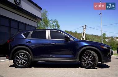 Позашляховик / Кросовер Mazda CX-5 2017 в 