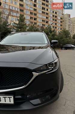 Позашляховик / Кросовер Mazda CX-5 2020 в 