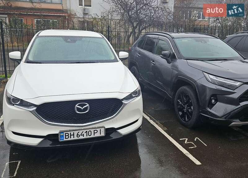 Позашляховик / Кросовер Mazda CX-5 2017 в Одесі