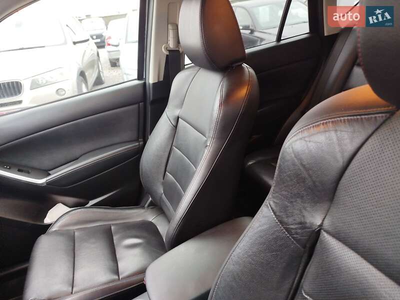 Внедорожник / Кроссовер Mazda CX-5 2015 в Ровно