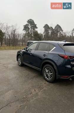 Позашляховик / Кросовер Mazda CX-5 2017 в Києві