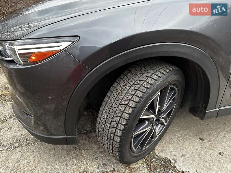 Внедорожник / Кроссовер Mazda CX-5 2017 в Киеве