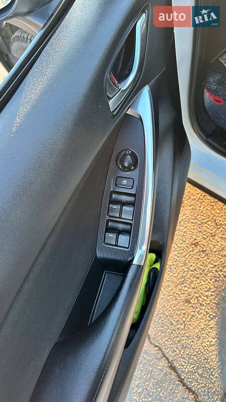 Внедорожник / Кроссовер Mazda CX-5 2014 в Черновцах