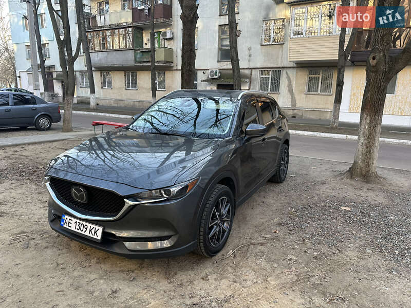 Внедорожник / Кроссовер Mazda CX-5 2018 в 