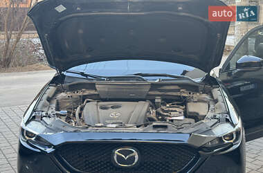 Внедорожник / Кроссовер Mazda CX-5 2017 в 