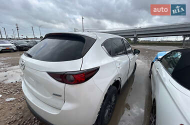 Внедорожник / Кроссовер Mazda CX-5 2017 в 