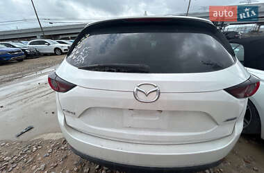 Внедорожник / Кроссовер Mazda CX-5 2017 в 