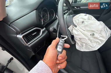 Внедорожник / Кроссовер Mazda CX-5 2017 в 