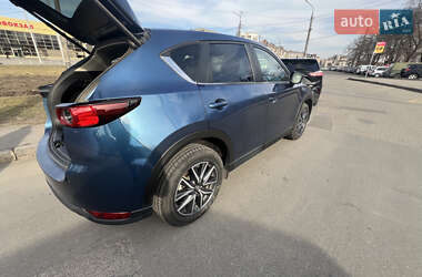 Позашляховик / Кросовер Mazda CX-5 2018 в 