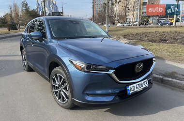 Позашляховик / Кросовер Mazda CX-5 2018 в 