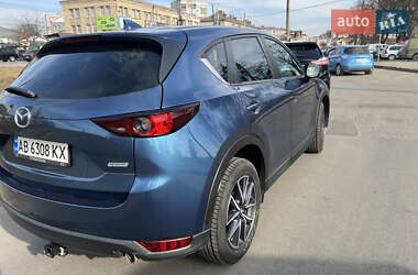 Позашляховик / Кросовер Mazda CX-5 2018 в 