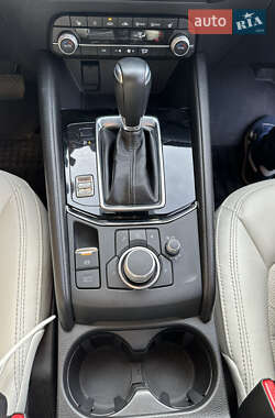 Внедорожник / Кроссовер Mazda CX-5 2023 в 