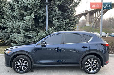 Позашляховик / Кросовер Mazda CX-5 2018 в 