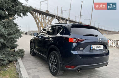 Позашляховик / Кросовер Mazda CX-5 2018 в 