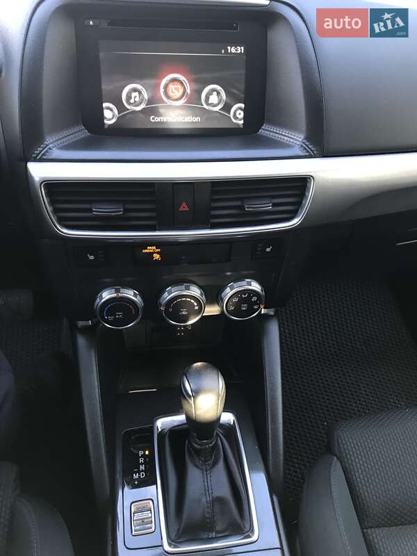 Внедорожник / Кроссовер Mazda CX-5 2016 в Ватутино
