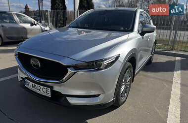 Позашляховик / Кросовер Mazda CX-5 2017 в 