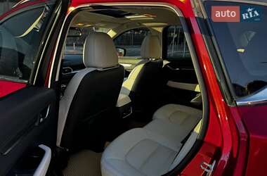 Внедорожник / Кроссовер Mazda CX-5 2018 в 