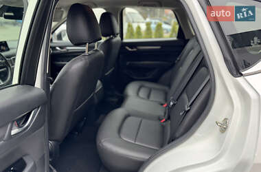Позашляховик / Кросовер Mazda CX-5 2017 в 