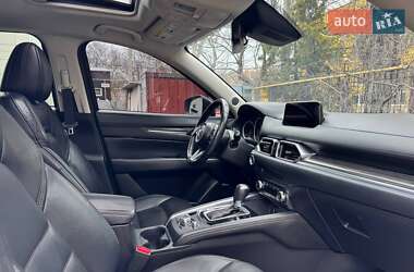 Позашляховик / Кросовер Mazda CX-5 2017 в 