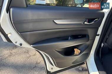 Позашляховик / Кросовер Mazda CX-5 2020 в 