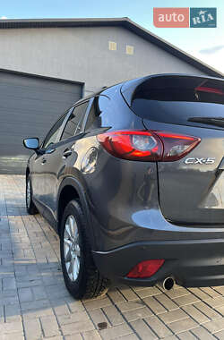 Внедорожник / Кроссовер Mazda CX-5 2016 в 