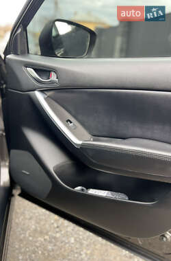 Внедорожник / Кроссовер Mazda CX-5 2015 в 