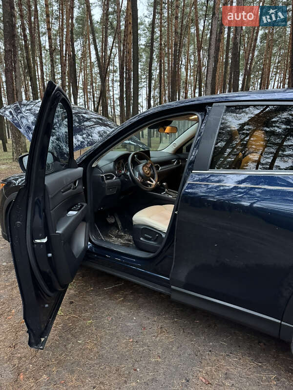 Внедорожник / Кроссовер Mazda CX-5 2017 в Сумах