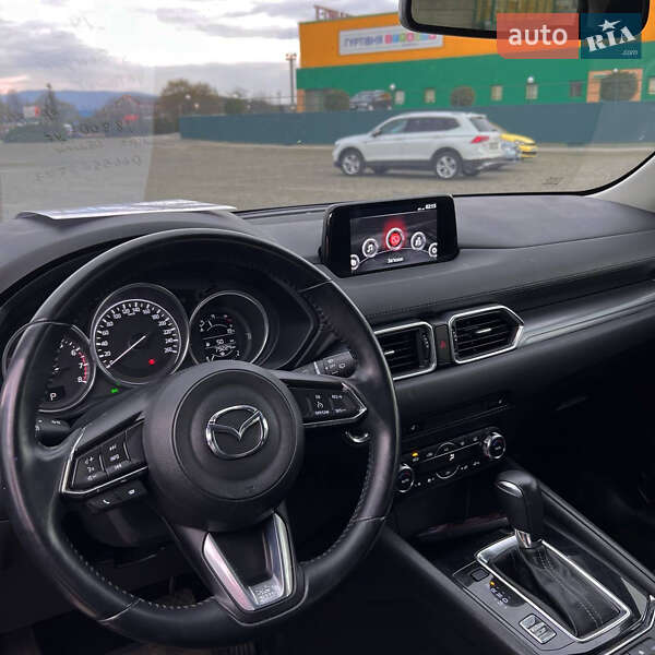Позашляховик / Кросовер Mazda CX-5 2017 в Мукачевому