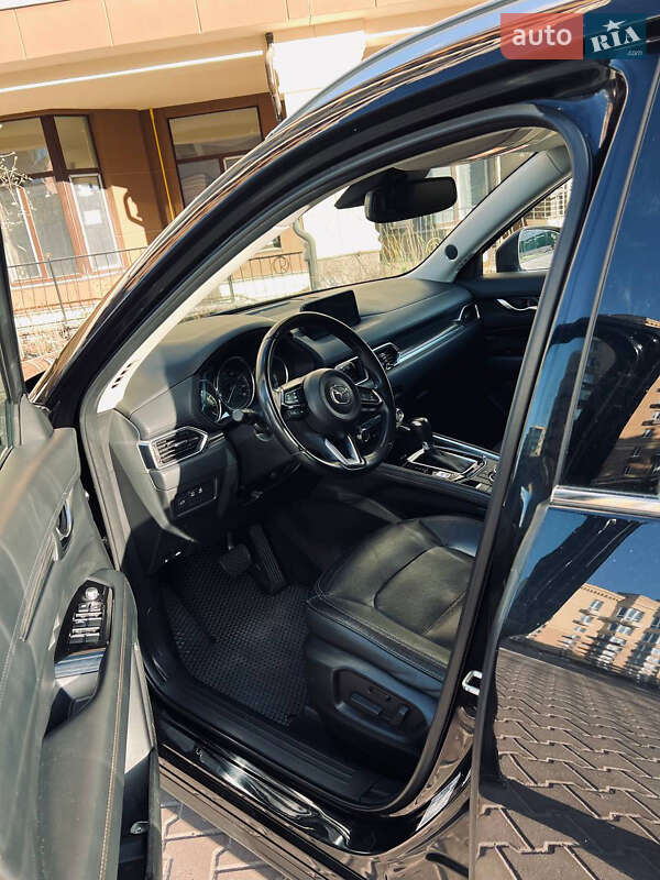 Внедорожник / Кроссовер Mazda CX-5 2017 в Киеве