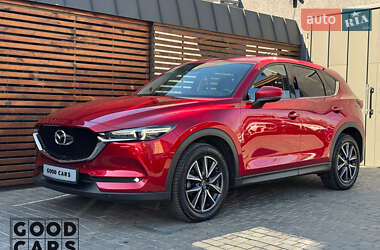 Позашляховик / Кросовер Mazda CX-5 2017 в 
